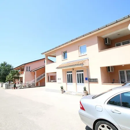 Apartman By Zec