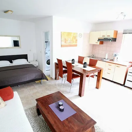 Apartment By Zec